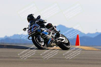 media/Jan-08-2022-SoCal Trackdays (Sat) [[1ec2777125]]/Turn 9 (125pm)/